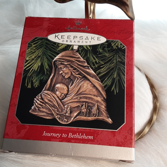 1998 Hallmark Keepsake Ornament - Picture 3 of 4